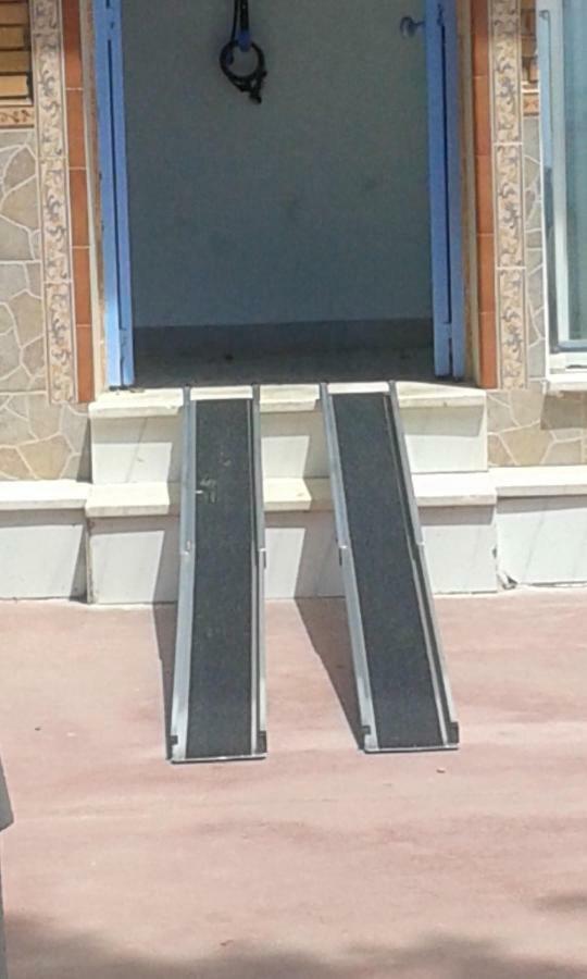 Apartment On The Beach Malaga Exterior photo